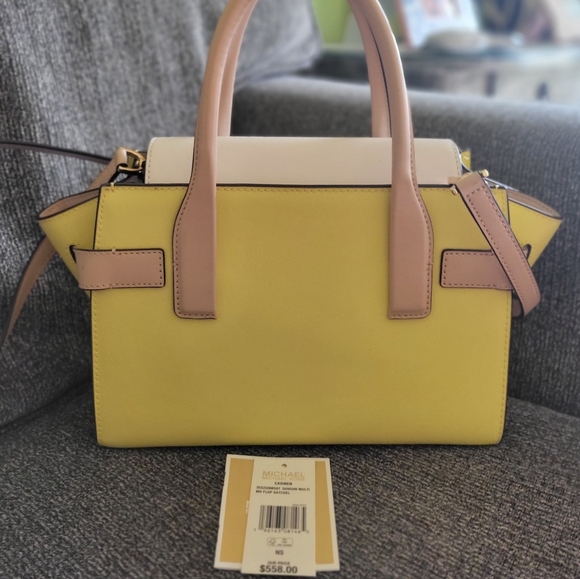Michael Kors Sunshine yellow tote/crossbody - Picture 2 of 6